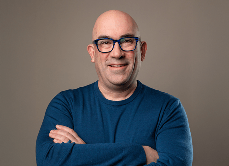 Headshot of Qlik AI Council member Mark Relph, who leads the worldwide strategy and execution for AWS's partners in Data & AI.